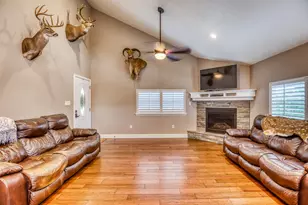 3769 Lazy River Dr, Sealy, TX 77474 - Photo 8