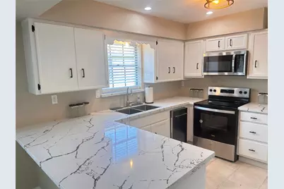10902 Bob White Drive, Houston, TX 77096 - Photo 4