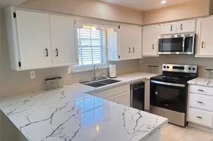 10902 Bob White Dr, Houston, TX 77096 - Photo 4