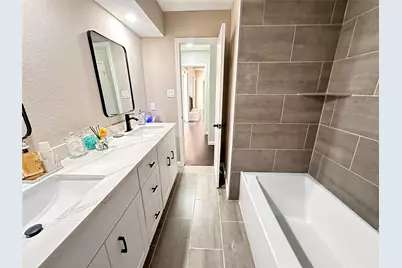 10902 Bob White Drive, Houston, TX 77096 - Photo 22