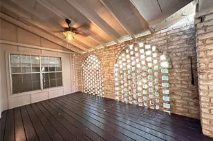 10902 Bob White Dr, Houston, TX 77096 - Photo 28