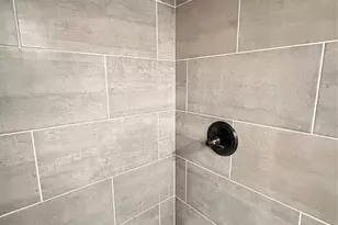 10902 Bob White Dr, Houston, TX 77096 - Photo 24