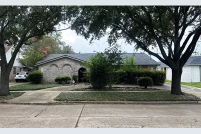 10902 Bob White Drive, Houston, TX 77096 - Photo 6