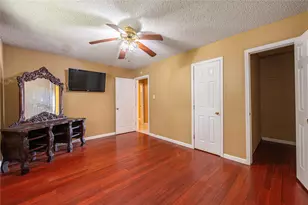 5206 Avenue L, Galveston, TX 77551 - Photo 12