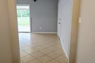 7731 Deadwood Dr, Houston, TX 77040 - Photo 2