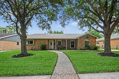 722 Seaway Drive, Seabrook, TX 77586 - Photo 2