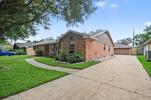 722 Seaway Dr, Seabrook, TX 77586 - Photo 4