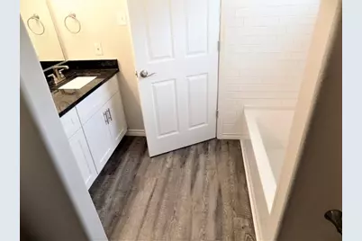 12522 Thistle Creek Court, Houston, TX 77044 - Photo 10