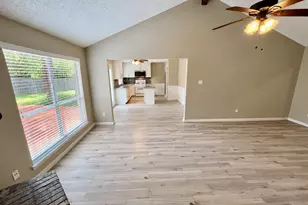 6 Leverwood Ct, The Woodlands, TX 77381 - Photo 4