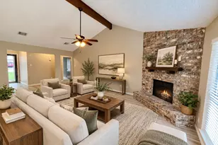 6 Leverwood Ct, The Woodlands, TX 77381 - Photo 2