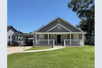 3850 Hays Avenue, Groves, TX 77619 - Photo 1