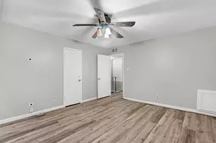 2647 Marilee Ln, Houston, TX 77057 - Photo 16