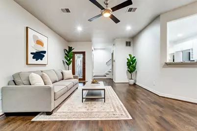 1318 Peden Street #D, Houston, TX 77006 - Photo 6