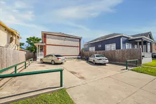 3718 Sealy St, Galveston, TX 77550 - Photo 20