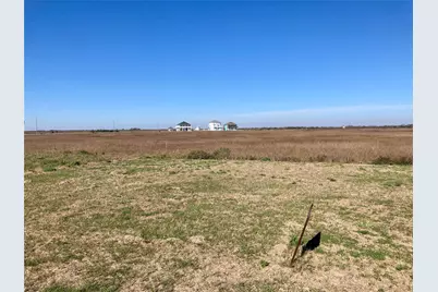 1270 Lagoon Drive, Crystal Beach, TX 77650 - Photo 6