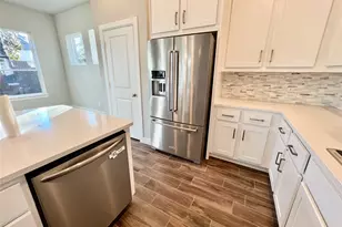 547 Kingston Ln, Shenandoah, TX 77384 - Photo 16