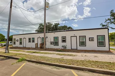 521 2nd Avenue N, Texas City, TX 77590 - Photo 2