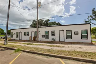 521 2nd Ave N, Texas City, TX 77590 - Photo 2
