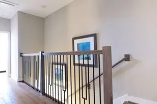 5817 E Post Oak Ln, Houston, TX 77055 - Photo 14