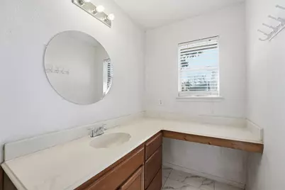 3901 22nd Street N, Texas City, TX 77590 - Photo 24