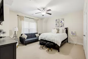 8418 Oak Leaf Point Dr, Houston, TX 77055 - Photo 12