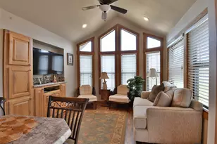 12570 Fm 1155 E The Southern Belle Cottage, Washington, TX 77880 - Photo 4