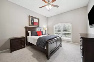 2 Quiet Yearling Pl, Tomball, TX 77375 - Photo 34