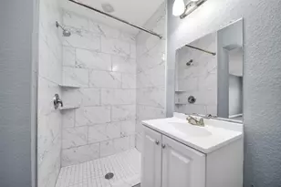 2102 Dewberry Ln, Pasadena, TX 77502 - Photo 10