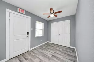 2102 Dewberry Ln, Pasadena, TX 77502 - Photo 8