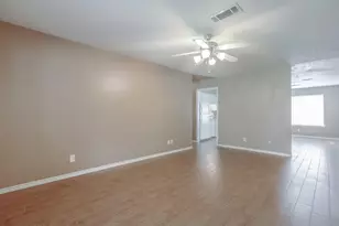 1013 Mccall Ave, Conroe, TX 77301 - Photo 4