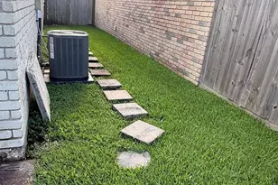 3207 E Heatherock Cir, Sugar Land, TX 77479 - Photo 24
