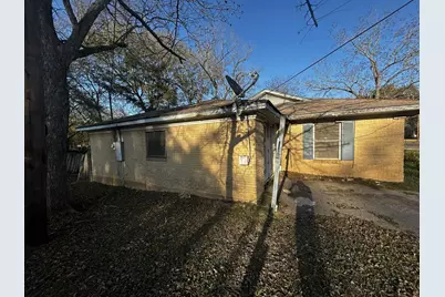 1122 E Houston, Crockett, TX 75835 - Photo 18