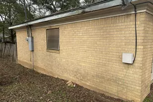 1122 E Houston, Crockett, TX 75835 - Photo 4