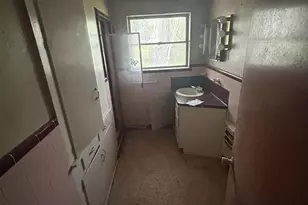 1122 E Houston, Crockett, TX 75835 - Photo 10