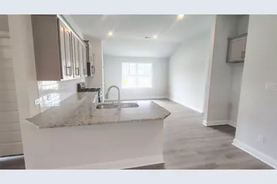 18 Gemstone Court, Angleton, TX 77515 - Photo 8