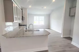 18 Gemstone Ct, Angleton, TX 77515 - Photo 8