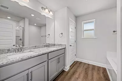 18 Gemstone Court, Angleton, TX 77515 - Photo 16