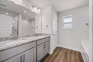 18 Gemstone Ct, Angleton, TX 77515 - Photo 16