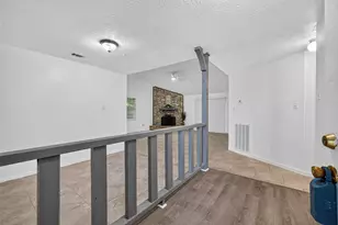 8623 Quail Hills Dr, Houston, TX 77489 - Photo 4