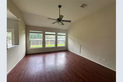 18914 Squirrel Oaks Drive, Magnolia, TX 77355 - Photo 4