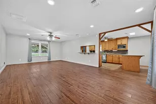 14 Kingswood Dr, Van Vleck, TX 77482 - Photo 8