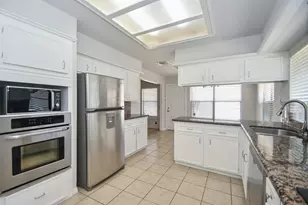 3107 Barnhill, Sugar Land, TX 77479 - Photo 12