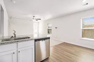 11420 Amber Plns Dr, Houston, TX 77048 - Photo 10