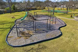 419 S Lobit St, La Porte, TX 77571 - Photo 18