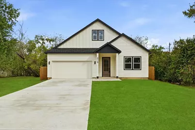 419 S Lobit Street, La Porte, TX 77571 - Photo 1