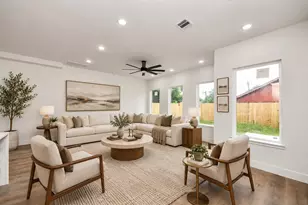 8206 Colonial Ln, Houston, TX 77051 - Photo 6