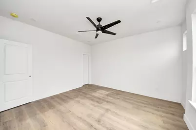 8206 Colonial Lane, Houston, TX 77051 - Photo 24