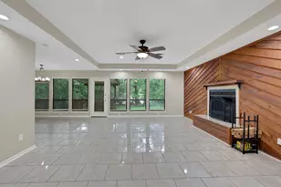 31 Oak Cove Ln, Coldspring, TX 77331 - Photo 2