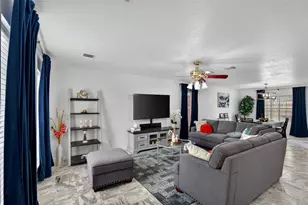 2922 Silent Dr, Sugar Land, TX 77498 - Photo 10