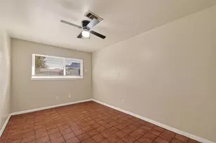 1211 Helms Rd, Houston, TX 77088 - Photo 22